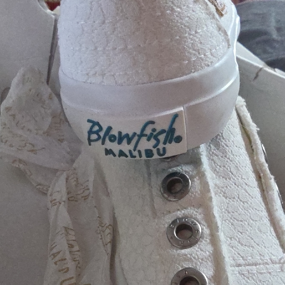 Blowfish Textured White Sneakers - Picture 2 of 5